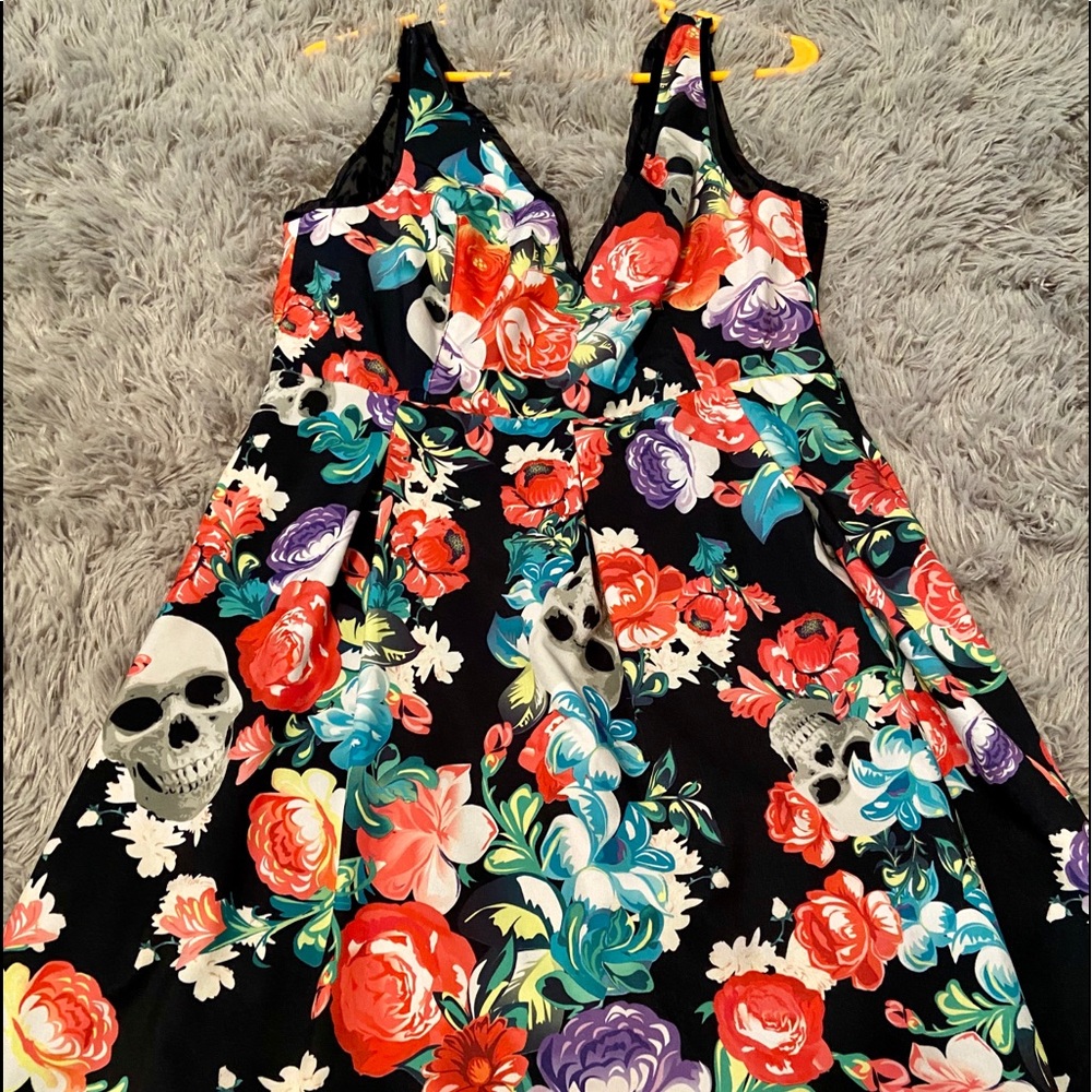 NWT Hot Topic Skull Dress